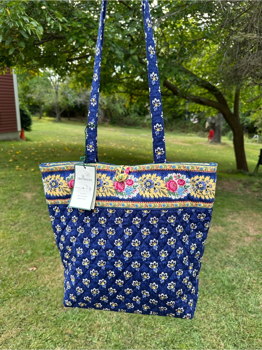 Vera Bradley Classic Vera Tote Maison Blue NWT Retired Rare Y2K Quilted Floral